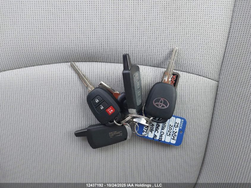 2025 Toyota Corolla Cross L VIN: 7MUAAABG2SV143572 Lot: 12437192