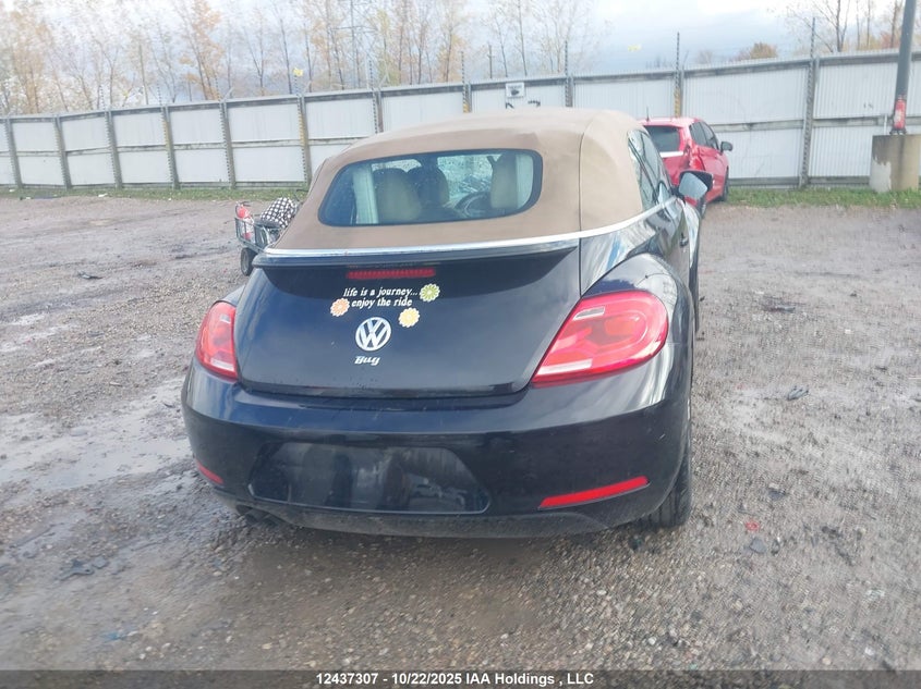 3VW507AT2GM819541 2016 VOLKSWAGEN BEETLE photo no. 17