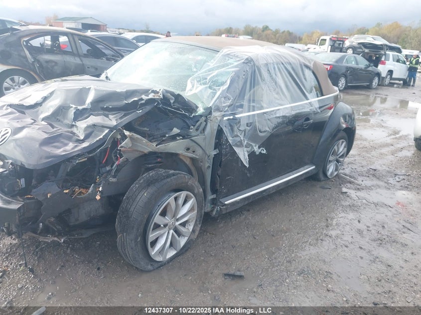 3VW507AT2GM819541 2016 VOLKSWAGEN BEETLE photo no. 19