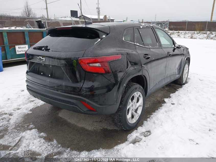 KL77LFE26SC104512 2025 CHEVROLET TRAX photo no. 4