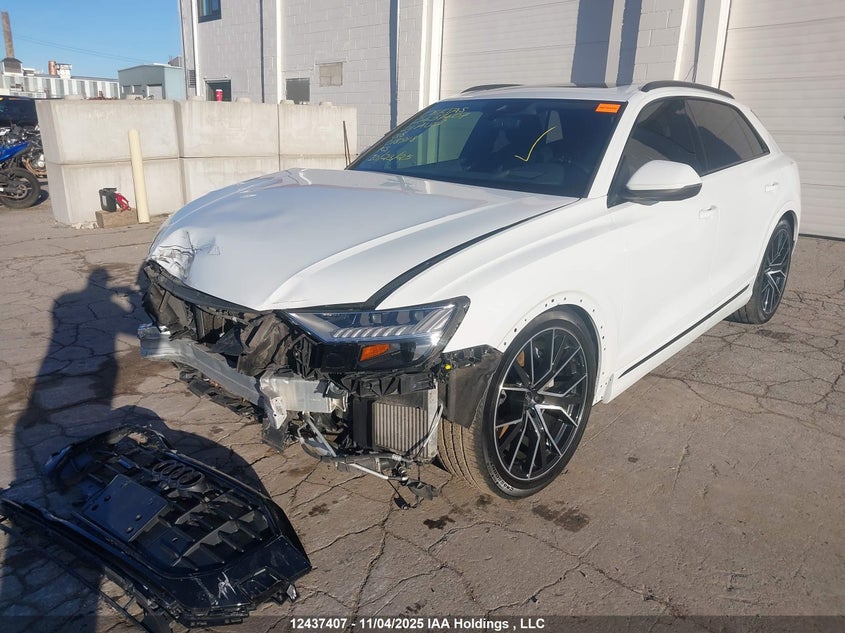 WA1FVAF18MD018918 2021 AUDI Q8 photo no. 2