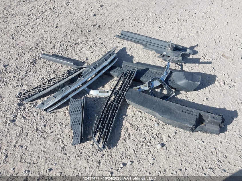 2013 Chrysler 200 Limited VIN: 1C3CCBCG8DN608886 Lot: 12437477