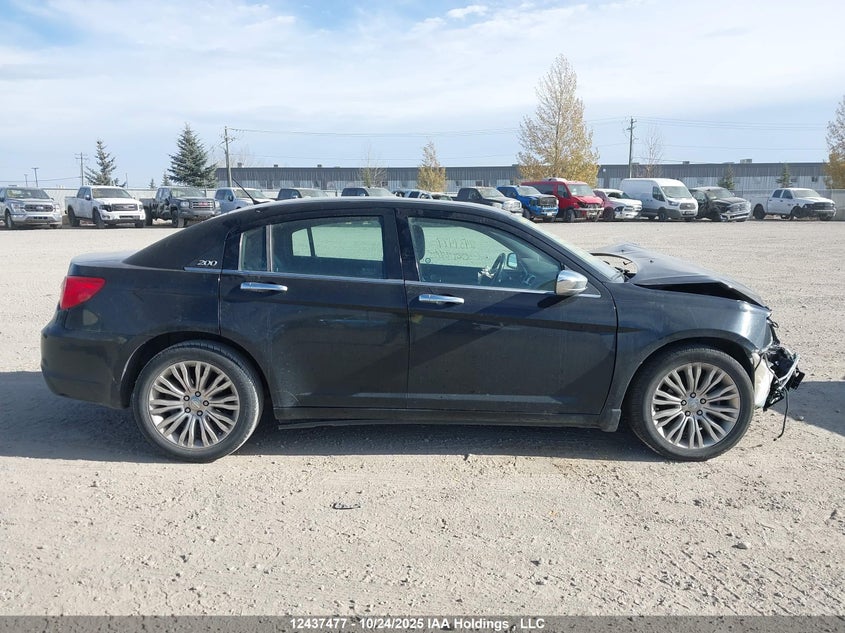 2013 Chrysler 200 Limited VIN: 1C3CCBCG8DN608886 Lot: 12437477