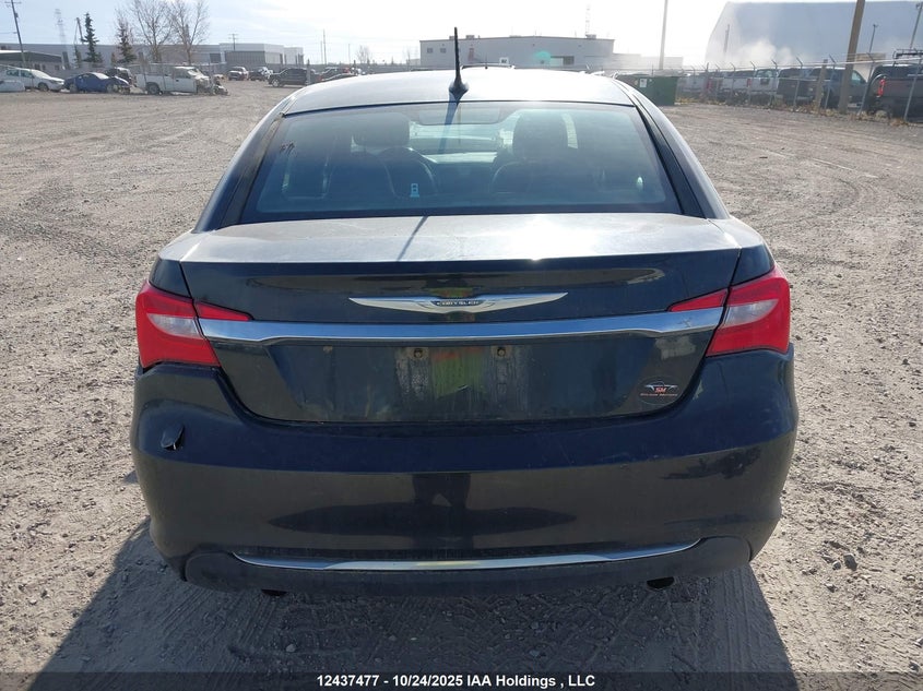 2013 Chrysler 200 Limited VIN: 1C3CCBCG8DN608886 Lot: 12437477