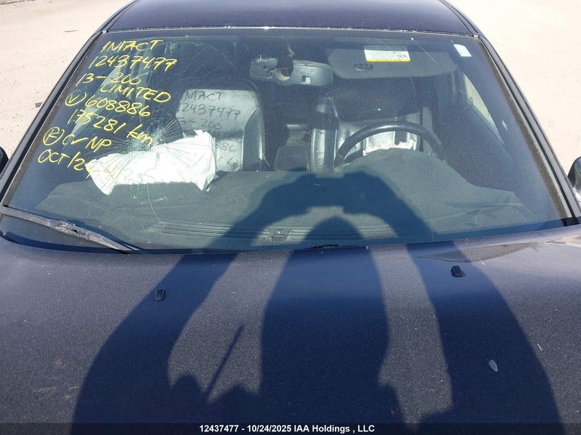 2013 Chrysler 200 Limited VIN: 1C3CCBCG8DN608886 Lot: 12437477