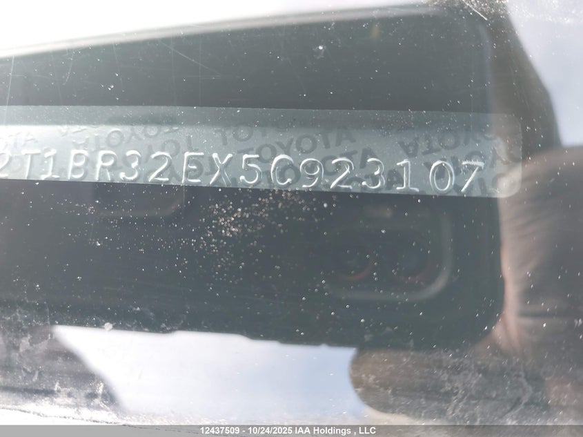 2T1BR32EX5C923107 2005 TOYOTA COROLLA photo no. 18