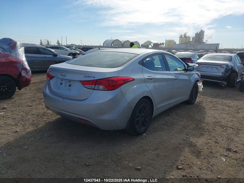 5NPDH4AE8BH038352 2011 HYUNDAI ELANTRA photo no. 4