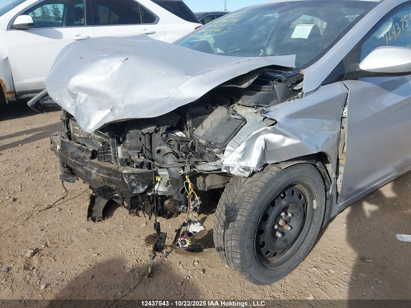 5NPDH4AE8BH038352 2011 HYUNDAI ELANTRA photo no. 6
