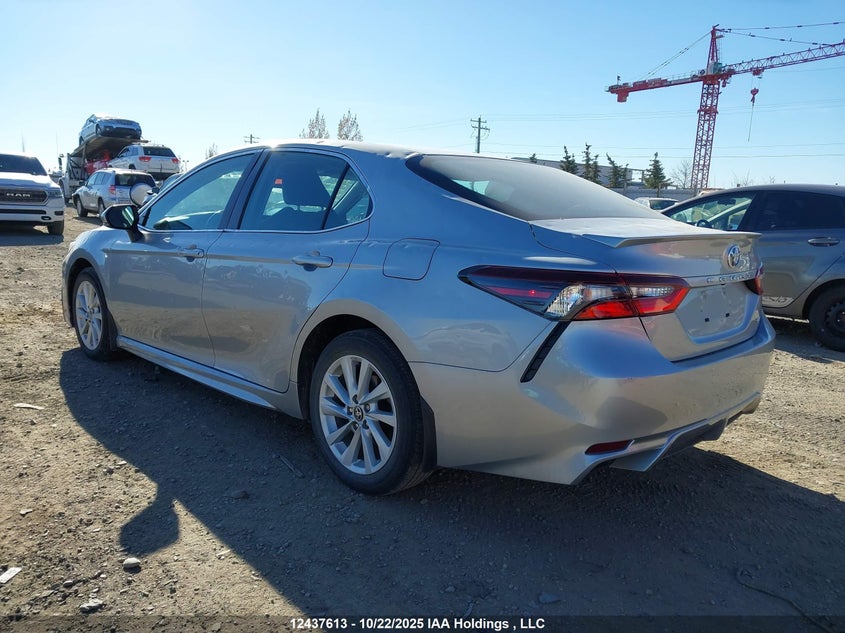 4T1G11AK3RU255485 2024 TOYOTA CAMRY photo no. 3