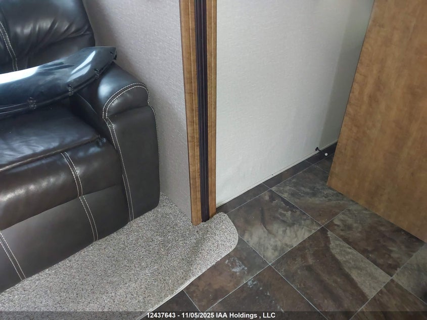 4V0TC3328GB027776 2016   photo no. 6