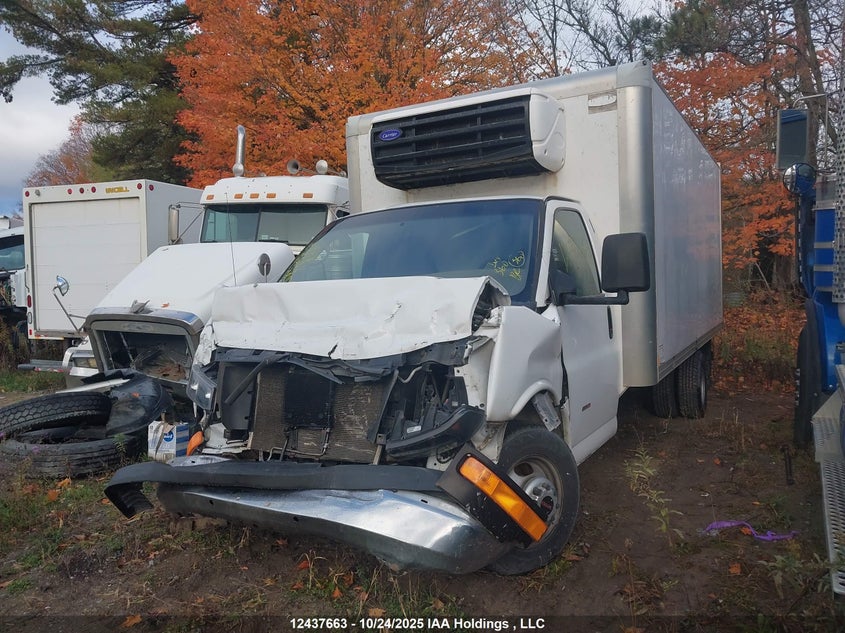 1GD374BL2E1182580 2014 GMC SAVANA photo no. 2