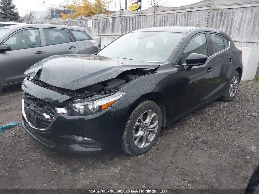 JM1BN1L71J1189195 2018 MAZDA 3 photo no. 2