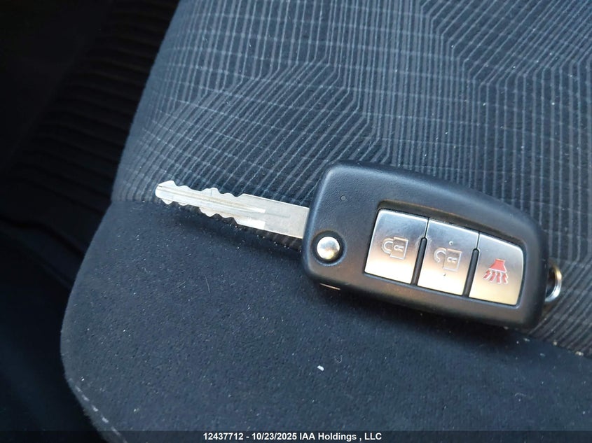 2016 Nissan Rogue S/Sl/Sv VIN: 5N1AT2MT3GC880692 Lot: 12437712