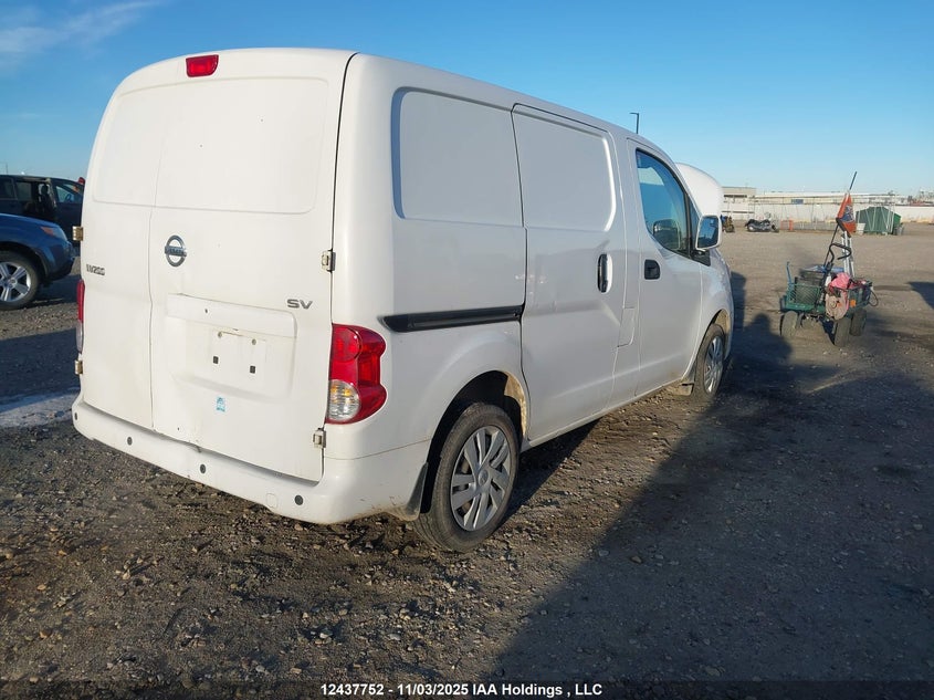 3N6CM0KN8HK703969 2017 NISSAN NV200 photo no. 4