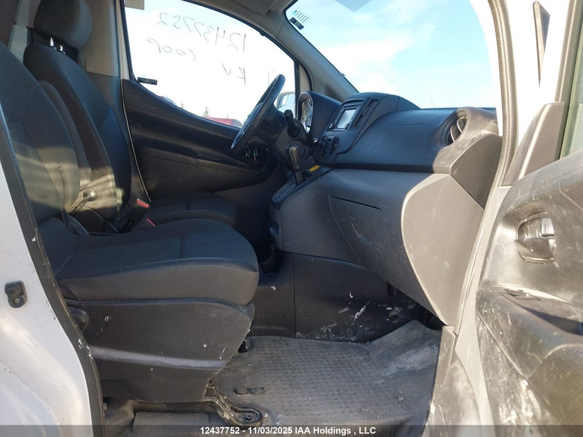 3N6CM0KN8HK703969 2017 NISSAN NV200 photo no. 5