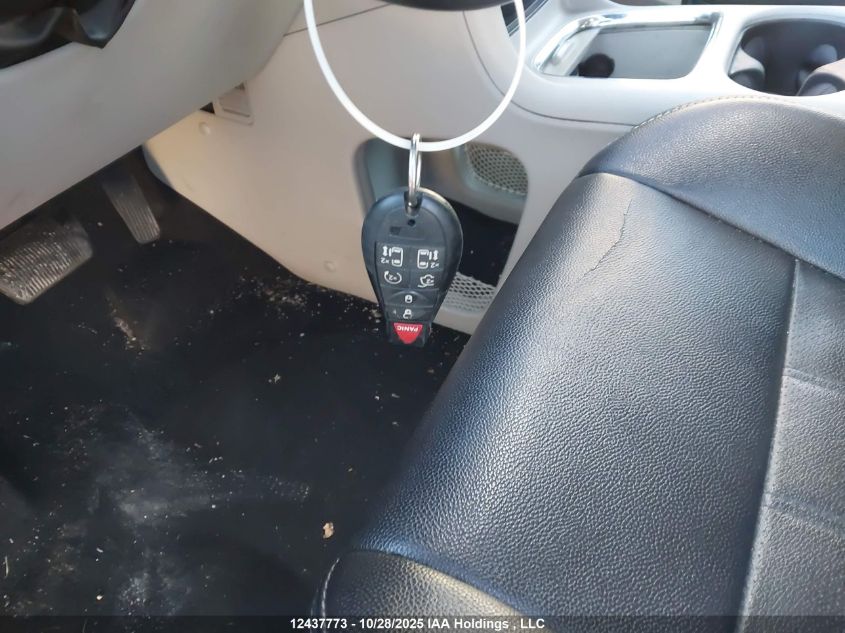 2015 Chrysler Town & Country Touring-L VIN: 2C4RC1CG5FR519394 Lot: 12437773