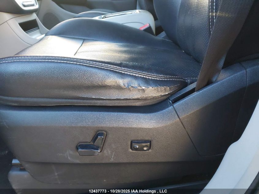 2015 Chrysler Town & Country Touring-L VIN: 2C4RC1CG5FR519394 Lot: 12437773