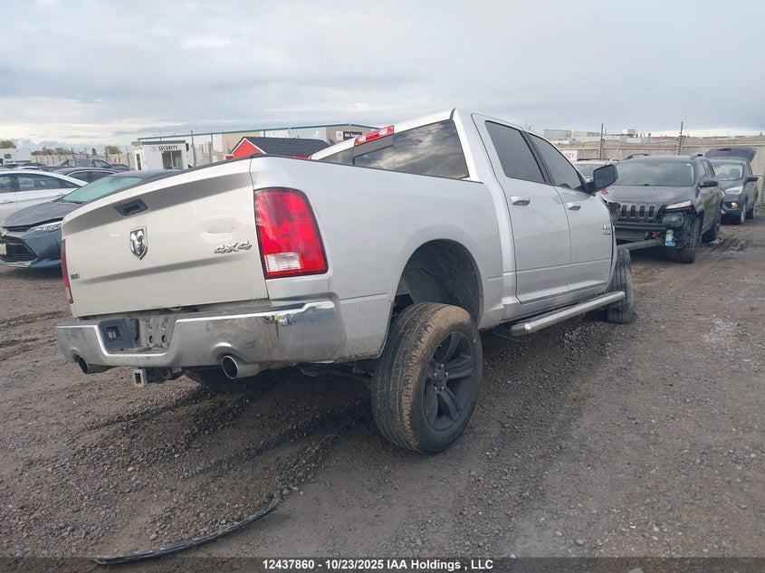 1C6RR7LT1JS346860 2018 RAM 1500 photo no. 4