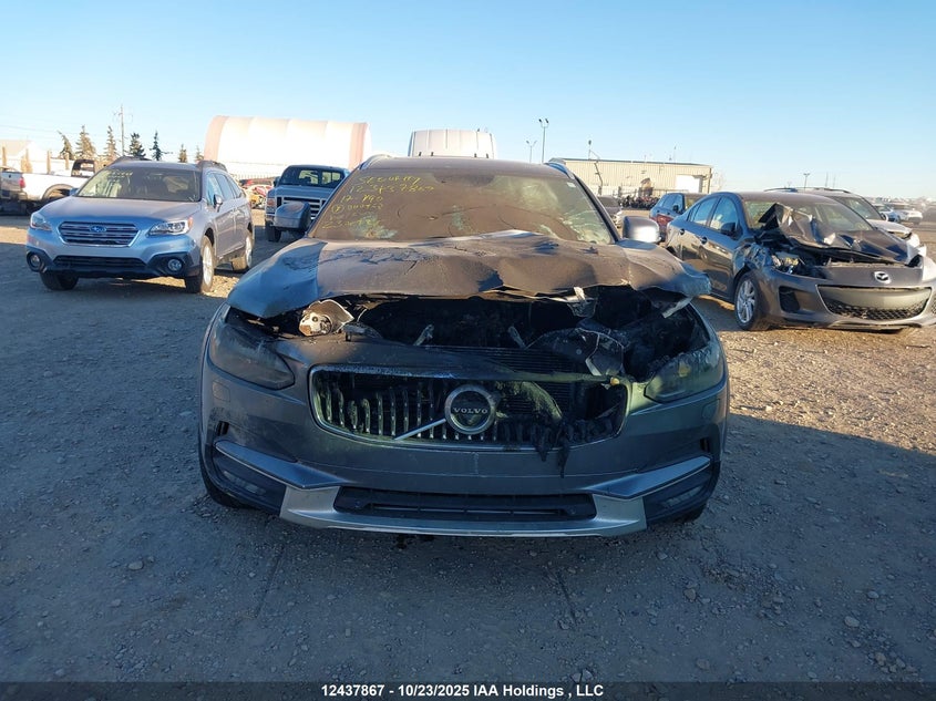 YV4A22NL3H1000963 2017 VOLVO V90 CROSS COUNTRY photo no. 13