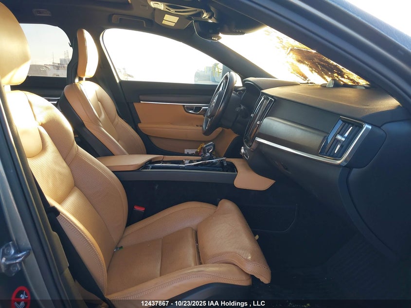 YV4A22NL3H1000963 2017 VOLVO V90 CROSS COUNTRY photo no. 5