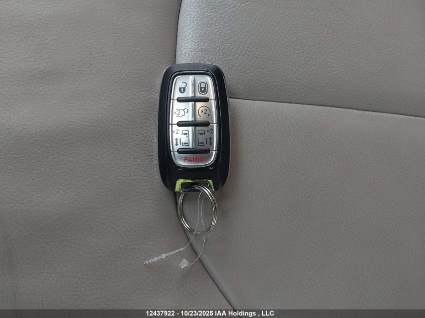 2017 Chrysler Pacifica Touring L VIN: 2C4RC1BG9HR599612 Lot: 12437922