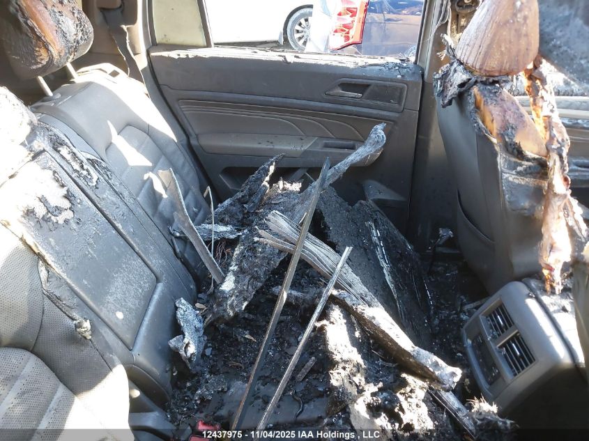 2023 Volkswagen Atlas 3.6 Fsi Execline VIN: 1V2FR2CA0PC555781 Lot: 12437975