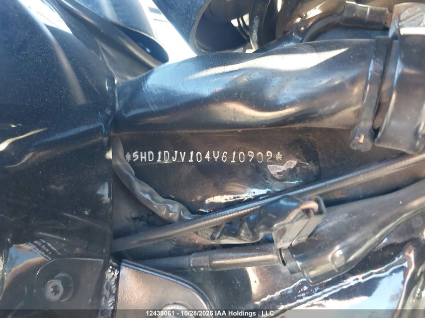 2004 Harley-Davidson Flht Classic VIN: 5HD1DJV104Y610902 Lot: 12438061