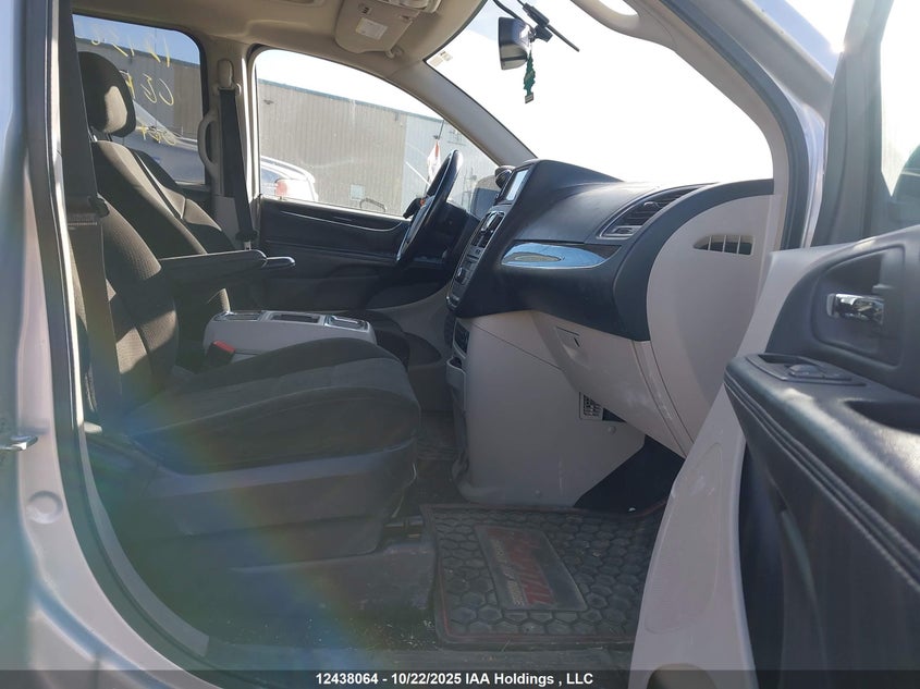 2C4RC1BG5CR337174 2012 CHRYSLER TOWN & COUNTRY photo no. 5