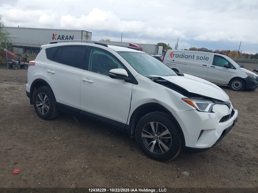 2T3BFREV3JW853568 2018 TOYOTA RAV 4 photo no. 12