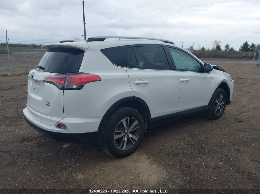 2T3BFREV3JW853568 2018 TOYOTA RAV 4 photo no. 4