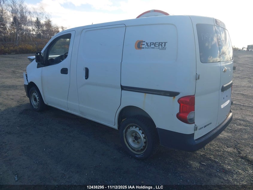 3N63M0YNXHK696756 2017 CHEVROLET  photo no. 3