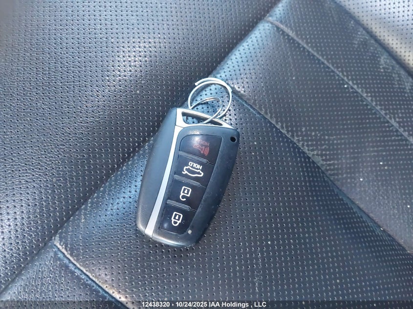 2016 Hyundai Genesis 3.8 Premium VIN: KMHGN4JEXGU131730 Lot: 12438320