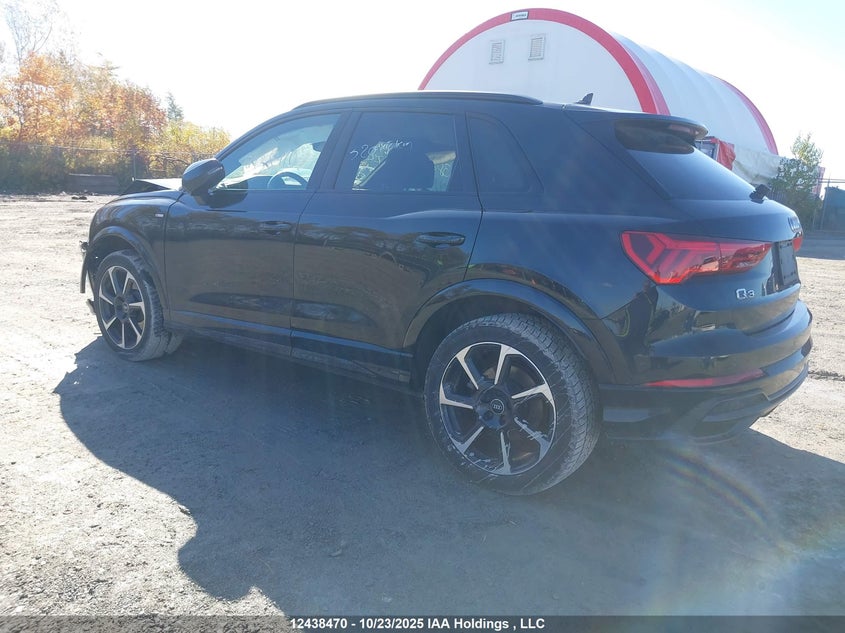 WA1EECF31N1138863 2022 AUDI Q3 photo no. 3