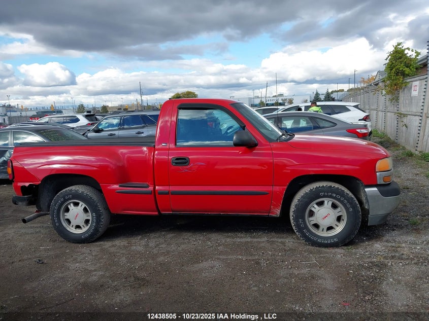 2001 GMC New Sierra C1500 VIN: 1GTEC14V81Z199823 Lot: 12438505