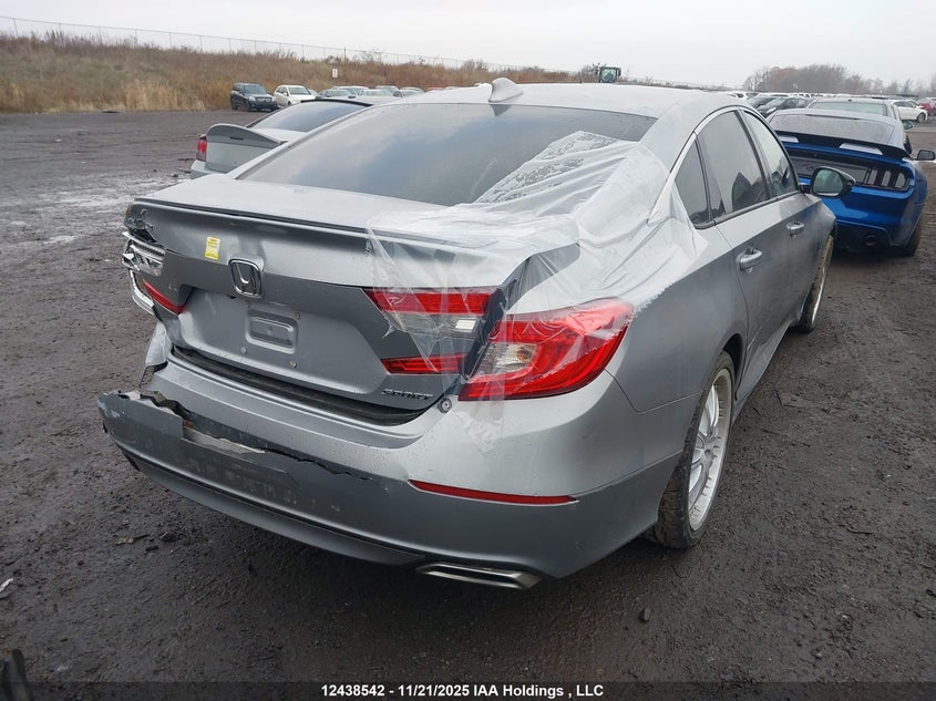 1HGCV1F35JA811716 2018 HONDA ACCORD photo no. 4