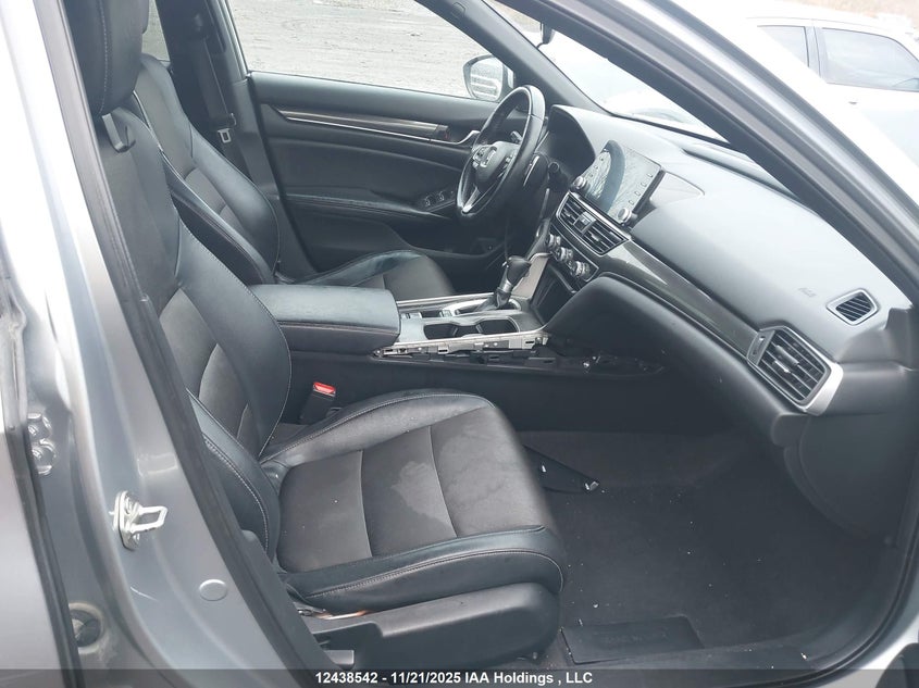 1HGCV1F35JA811716 2018 HONDA ACCORD photo no. 5
