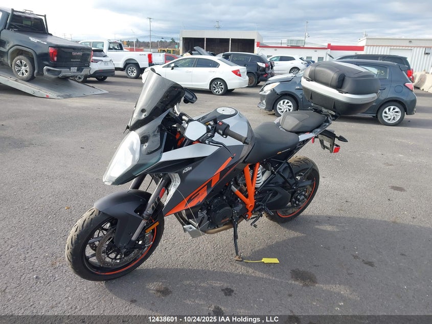 VBKV69400HM954060 2017 KTM  photo no. 2