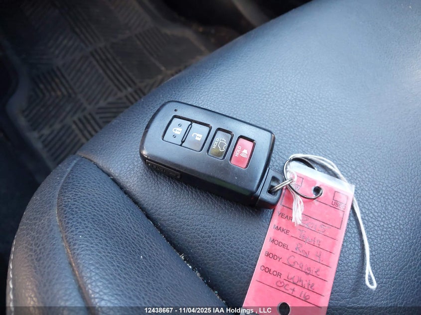 2T3DFREV0FW384052 2015 TOYOTA RAV 4 photo no. 11