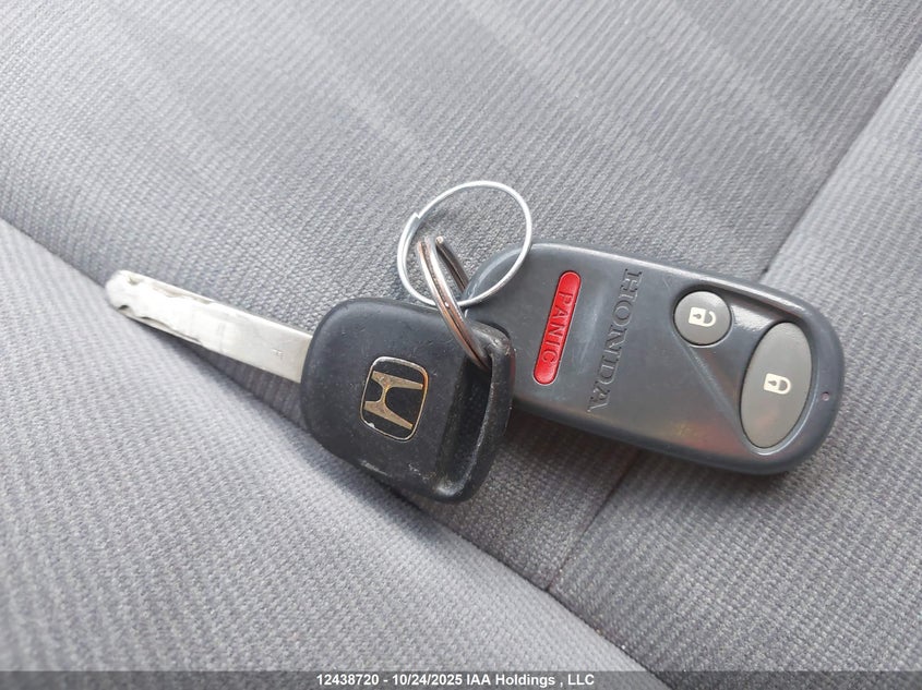 2003 Honda Civic VIN: 2HGES16663H946672 Lot: 12438720