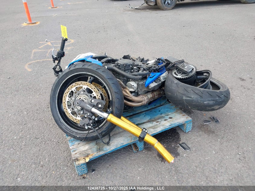 JS1GR7NA8F2101518 2015 SUZUKI GSX-S photo no. 15