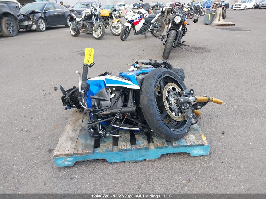 JS1GR7NA8F2101518 2015 SUZUKI GSX-S photo no. 5