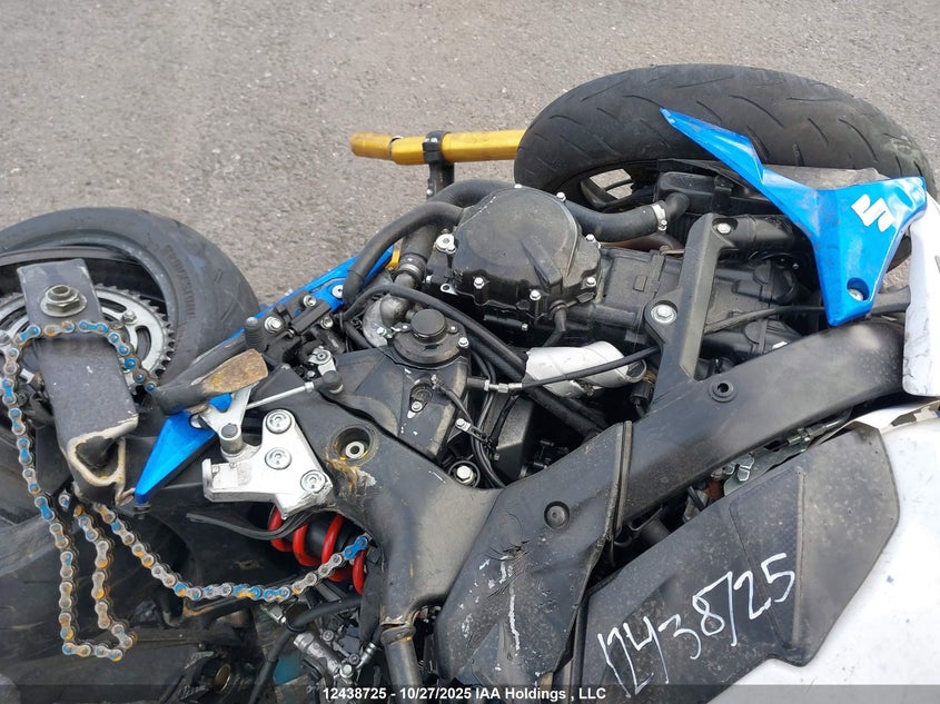 JS1GR7NA8F2101518 2015 SUZUKI GSX-S photo no. 8
