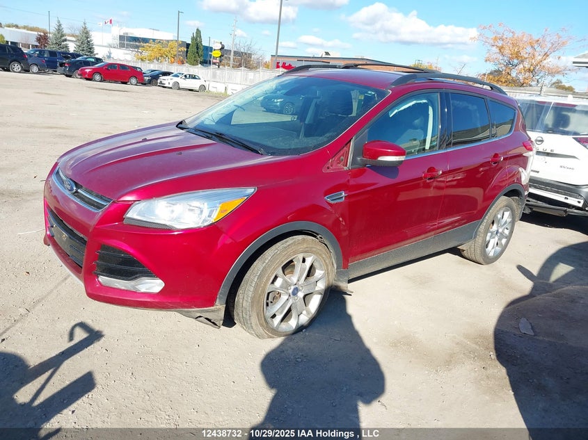1FMCU9H90DUA49573 2013 FORD ESCAPE photo no. 2