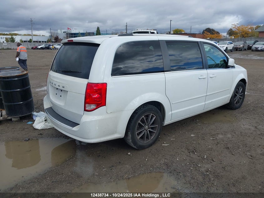 2C4RDGBG4HR718649 2017 DODGE CARAVAN photo no. 4
