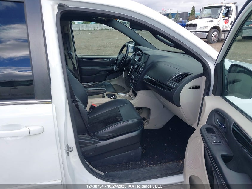 2C4RDGBG4HR718649 2017 DODGE CARAVAN photo no. 5