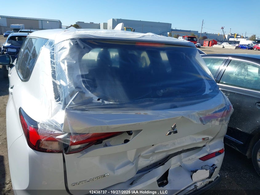 2024 Mitsubishi Outlander Es VIN: JA4J4UA84RZ612810 Lot: 12438737