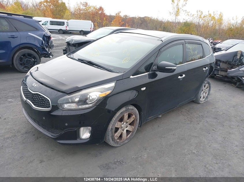KNAHU8A3XE7021206 2014 KIA RONDO photo no. 2