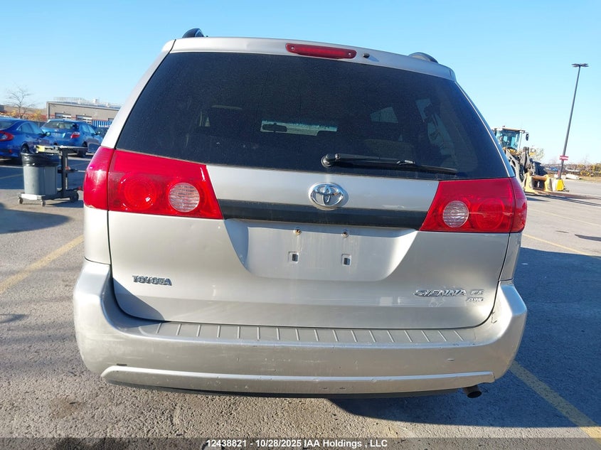 5TDBK4CCXAS028838 2010 TOYOTA SIENNA photo no. 16
