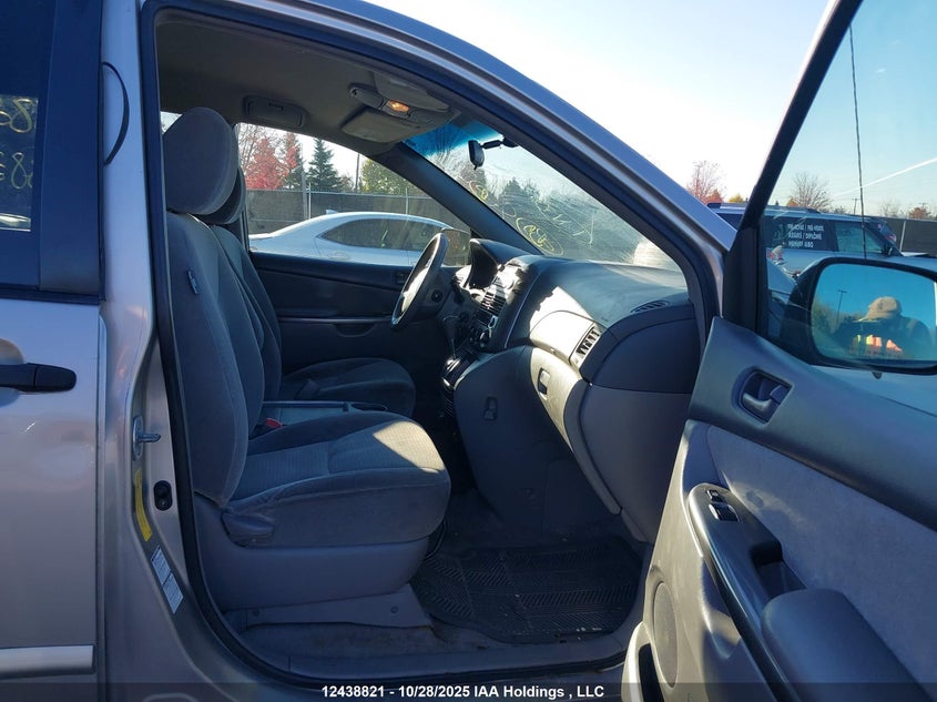 5TDBK4CCXAS028838 2010 TOYOTA SIENNA photo no. 5