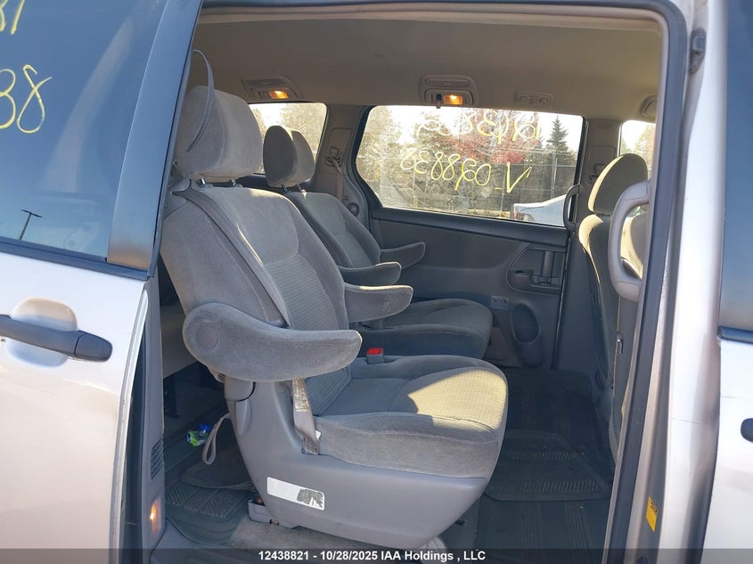 5TDBK4CCXAS028838 2010 TOYOTA SIENNA photo no. 8